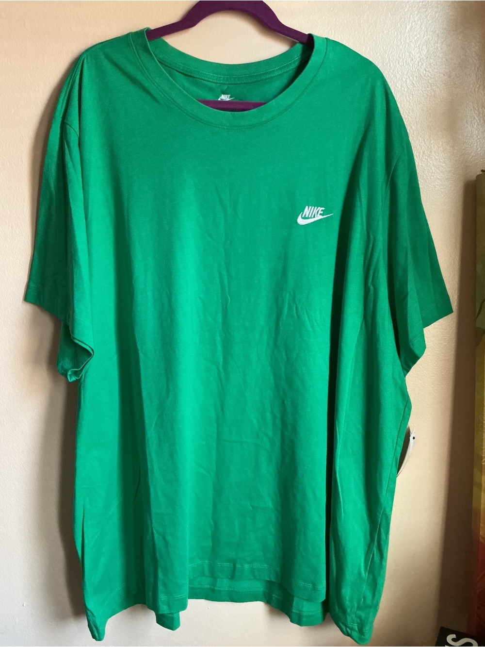 Nike Green Short Sleeve Crewneck with White Swoosh